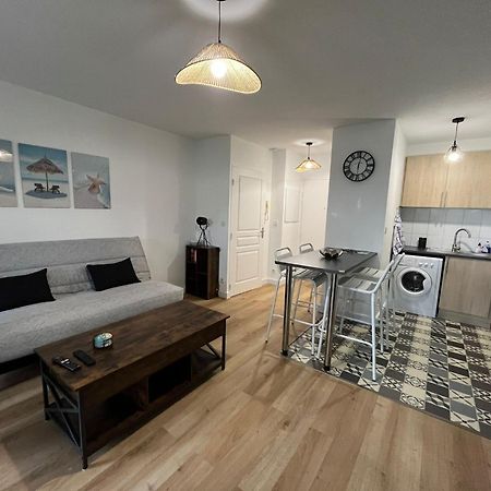 Appartement Avec Jardin A Rochefort Exterior foto