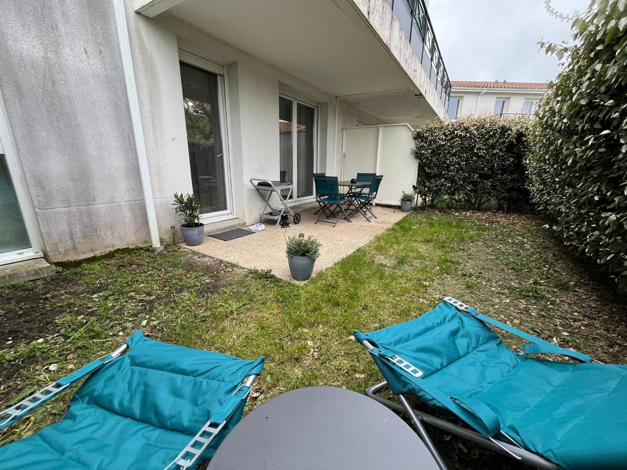 Appartement Avec Jardin A Rochefort Exterior foto