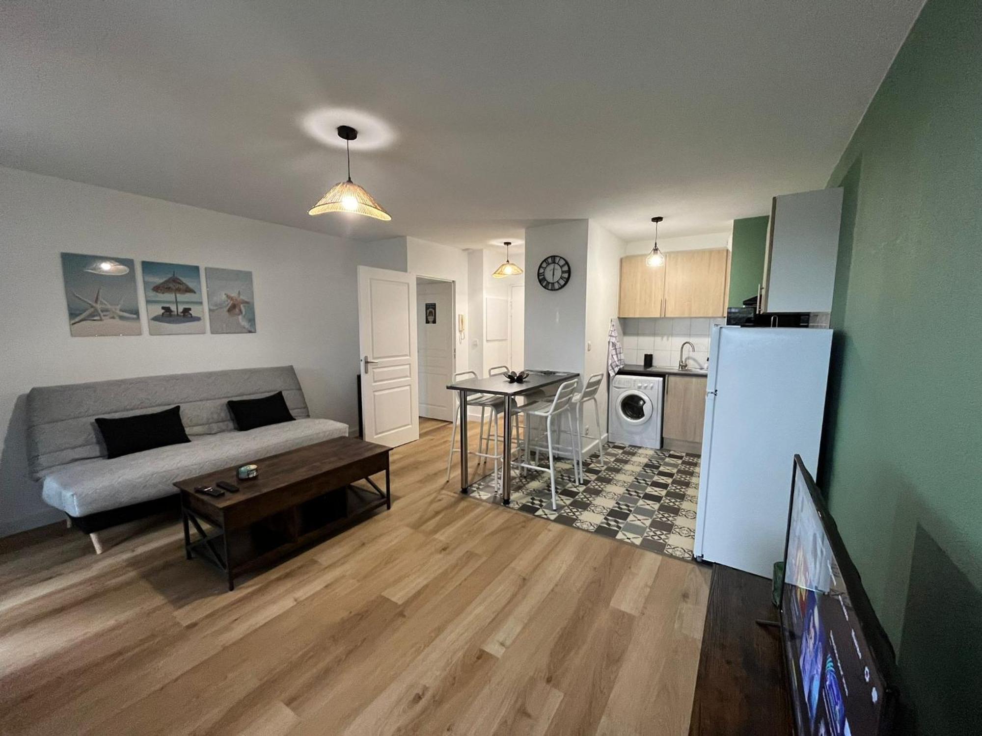 Appartement Avec Jardin A Rochefort Exterior foto